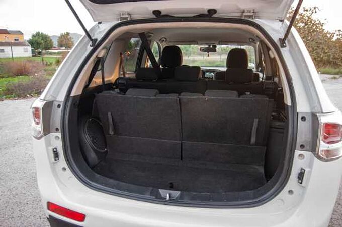 Mitsubishi Outlander Diesel 220DI-D Motion 4WD