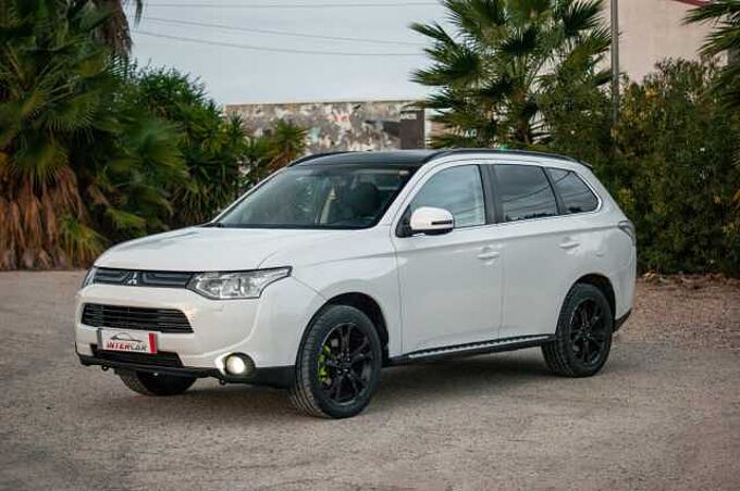 Mitsubishi Outlander Diesel 220DI-D Motion 4WD