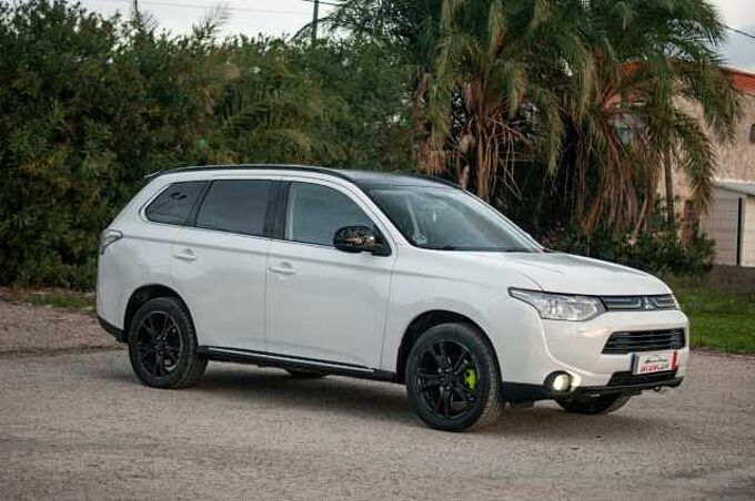 Mitsubishi Outlander Diesel 220DI-D Motion 4WD