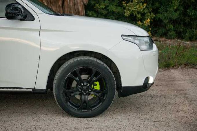 Mitsubishi Outlander Diesel 220DI-D Motion 4WD