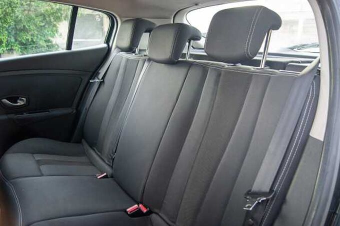 Renault Megane ES - Ber5 1.5 dCi 110 FAP EU5, Dynamique, 2010 - 2011