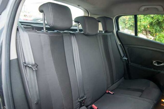 Renault Megane ES - Ber5 1.5 dCi 110 FAP EU5, Dynamique, 2010 - 2011