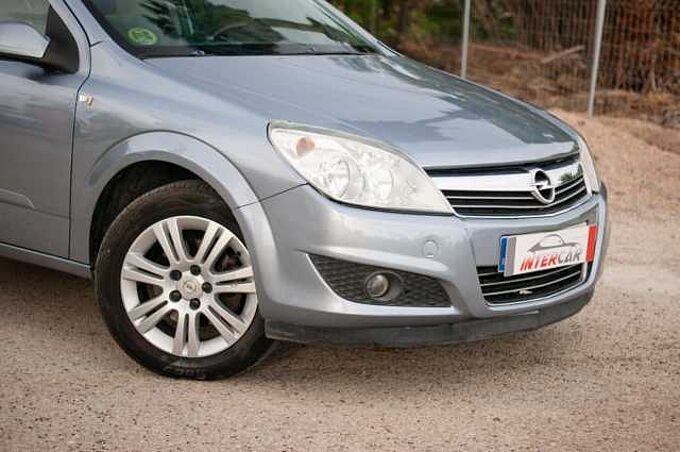 Opel Astra ES - Ber5 1.7 CDTi 110 EU4, Edition, (Facelift) 2009 - 2010