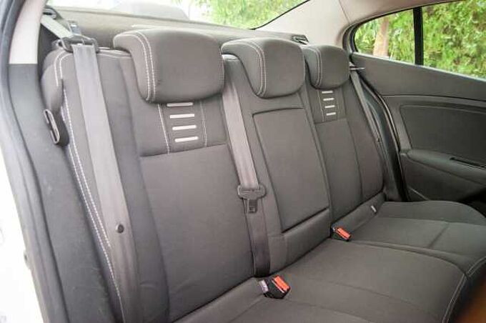Renault Fluence ES - BerS4 1.6 16V 110 EU4, Expression, 2010 - 2012