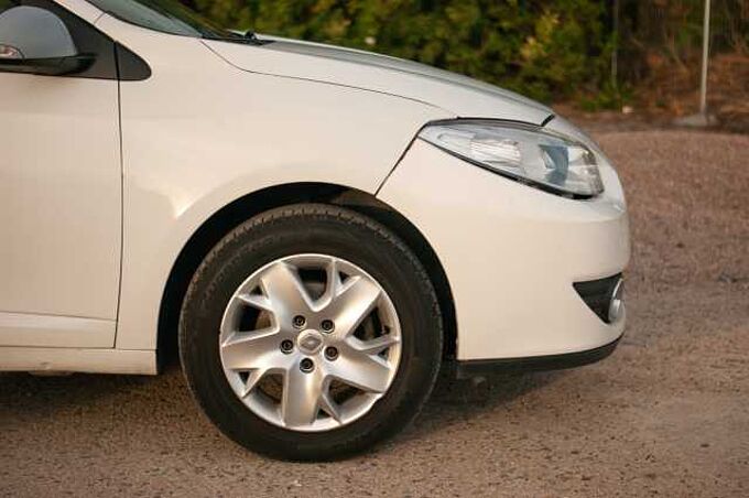 Renault Fluence ES - BerS4 1.6 16V 110 EU4, Expression, 2010 - 2012