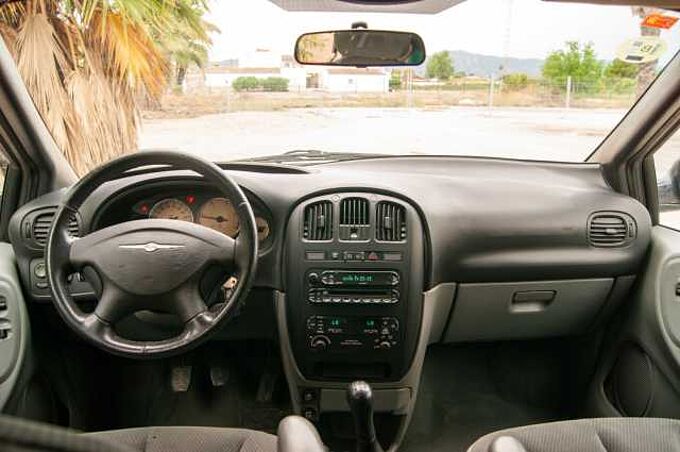 Chrysler 2.5 CRD 140 SE 2.5 CRD 140 SE