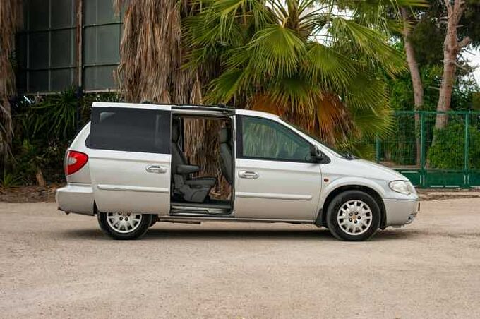 Chrysler 2.5 CRD 140 SE 2.5 CRD 140 SE