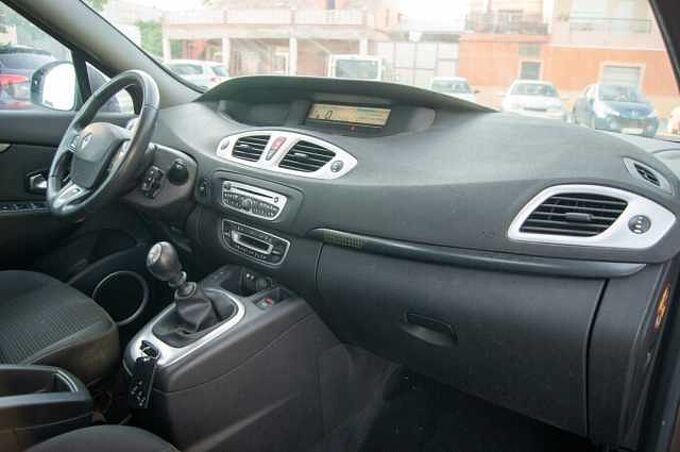 Renault Scenic ES - Mon5 1.5 dCi 105 EU4, Dynamique, 2009 - 2011
