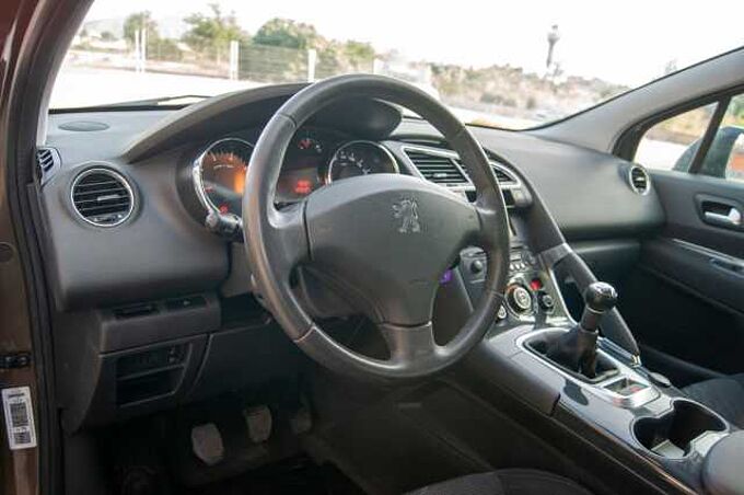Peugeot 3008 1.6 VTI 120 PREMIUM