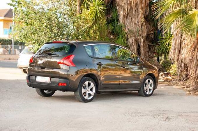 Peugeot 3008 1.6 VTI 120 PREMIUM