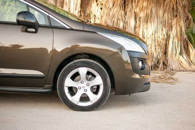 Peugeot 3008 1.6 VTI 120 PREMIUM
