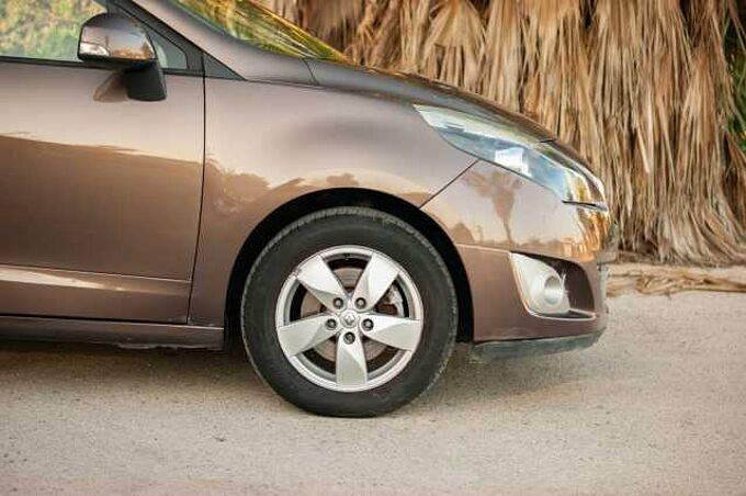 Renault Scenic ES - Mon5 1.5 dCi 105 EU4, Dynamique, 2009 - 2011