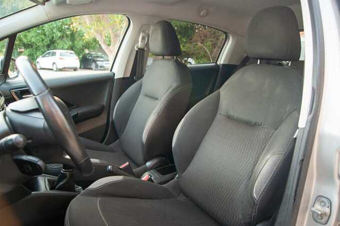 Peugeot 208 ES - Ber5 1.2 12V VTi/PureTech 82 EU5, Access, 2012 - 2015