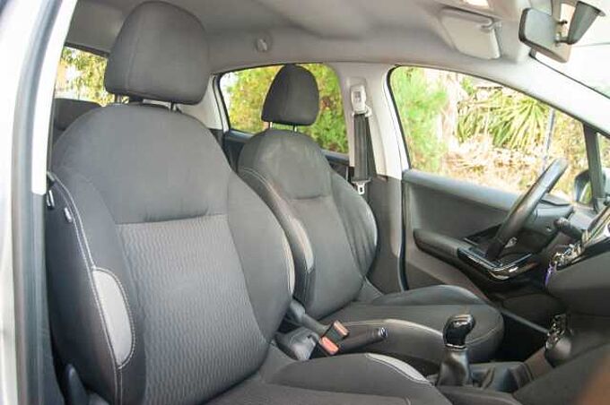 Peugeot 208 ES - Ber5 1.2 12V VTi/PureTech 82 EU5, Access, 2012 - 2015