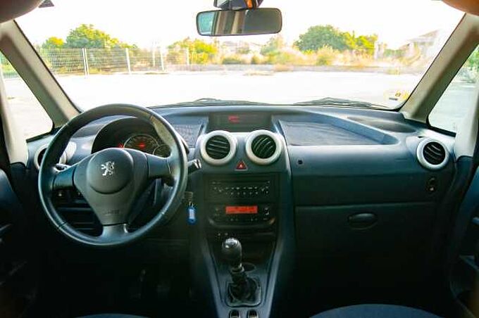 Peugeot 1007 ES - Ber3 1.4 HDi 70, Dolce, 2005 - 2007