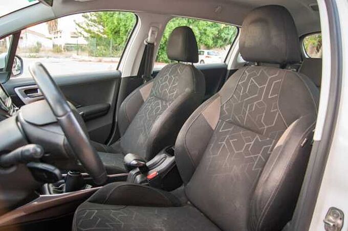 Peugeot 2008 ES - SUV5 1.2 PureTech 110 EU6, Active S&S, 2015 - 2016