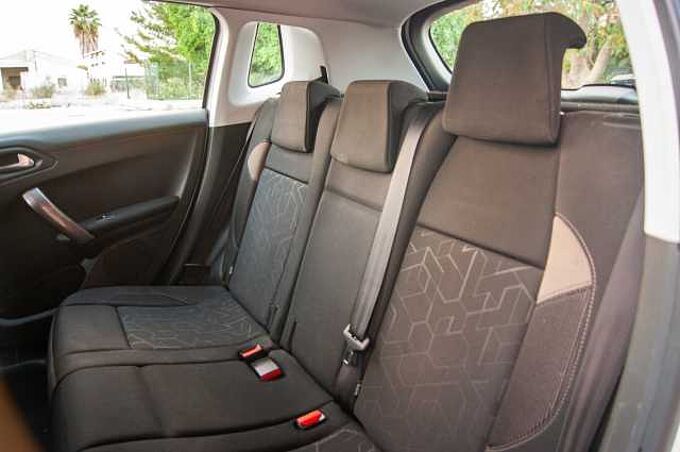 Peugeot 2008 ES - SUV5 1.2 PureTech 110 EU6, Active S&S, 2015 - 2016
