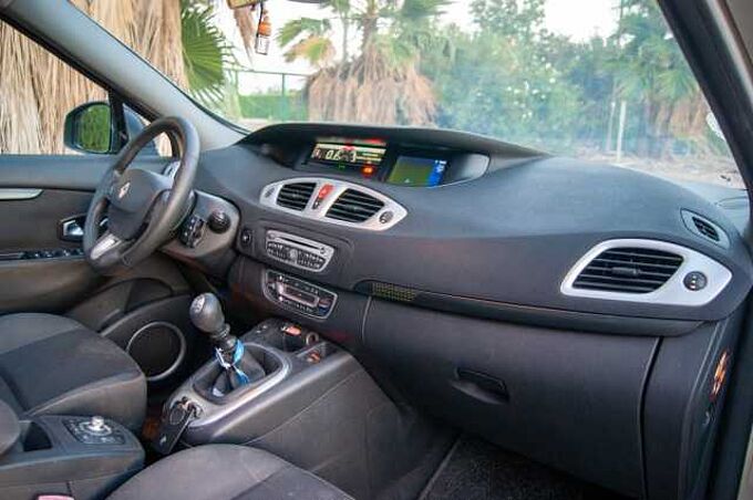 Renault Scenic ES - Mon5 1.5 dCi 105, Family Edition, 2010 - 2011