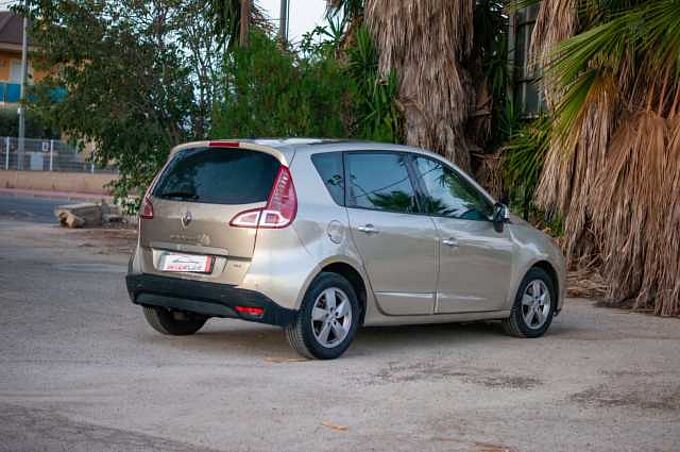 Renault Scenic ES - Mon5 1.5 dCi 105, Family Edition, 2010 - 2011
