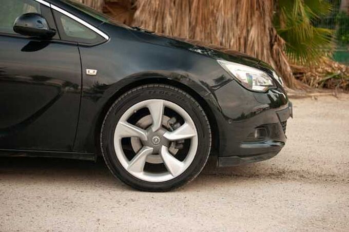Opel Astra 1.6 CDTI 135 SPORTIVE