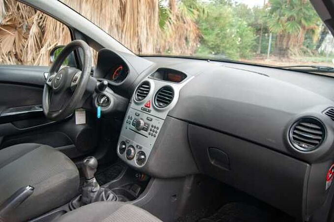 Opel Corsa 1.3 75 ecoflex expression