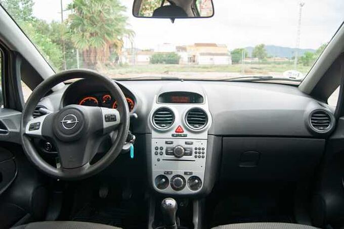Opel Corsa 1.3 75 ecoflex expression