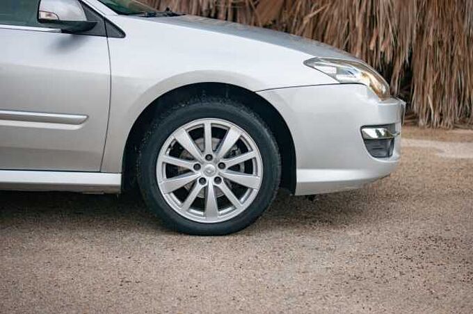 Renault Laguna 1.5 dci 110 dynamique tomtom