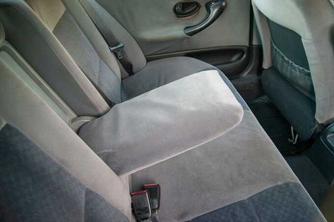 Peugeot 406 2.0 hdi 109