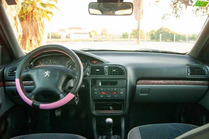 Peugeot 406 2.0 hdi 109