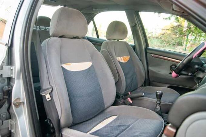 Peugeot 406 2.0 hdi 109