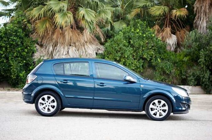 Opel Astra Diesel 1.7CDTi Enjoy Enjoy