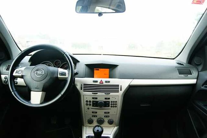 Opel Astra Diesel 1.7CDTi Enjoy Enjoy