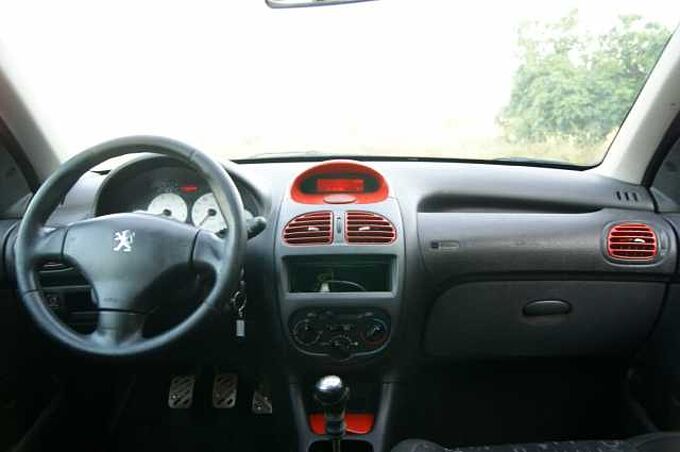 Peugeot 206 1.6 SE 110