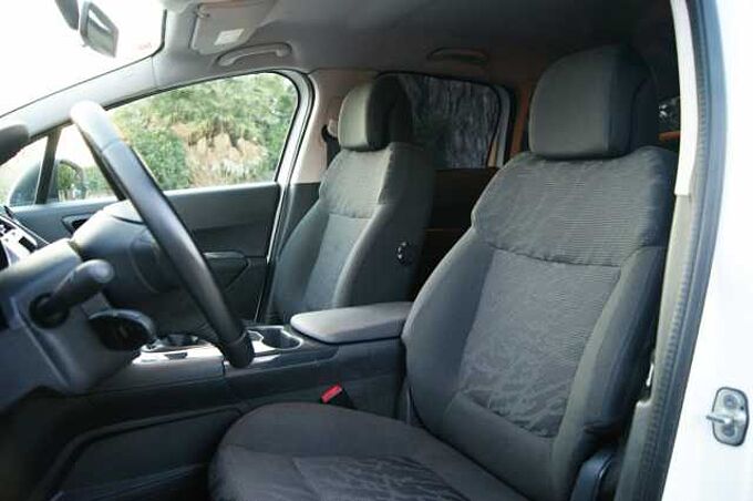 Peugeot 3008 1.6 VTi Access Access