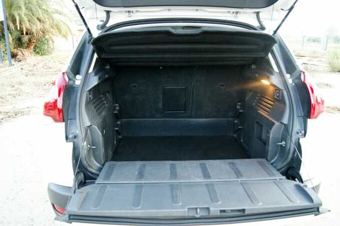 Peugeot 3008 1.6 VTi Access Access