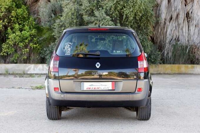 Renault Mégane Scénic II Diesel 1.9 DCI 105 PRIVILEGE