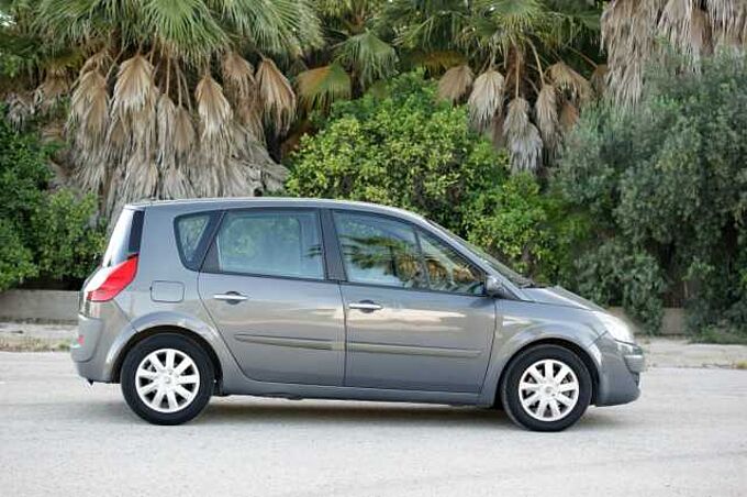 Renault Scénic Diesel 1.9DCI Dynamique