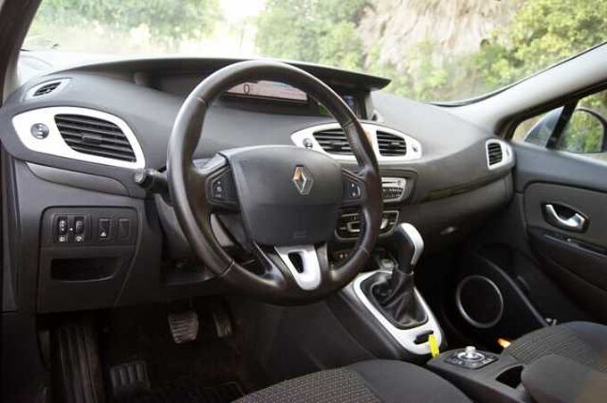 Renault Scénic Diesel 1.5dCi Dynamique EDC Dynamique