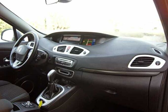 Renault Scénic Diesel 1.5dCi Dynamique EDC Dynamique