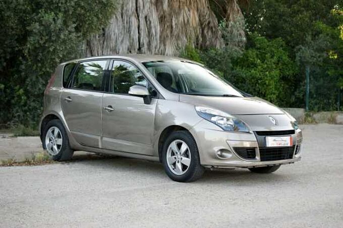 Renault Scénic Diesel 1.5dCi Dynamique EDC Dynamique