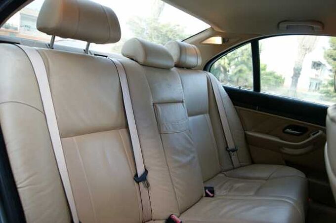BMW Serie 5 E39 520i