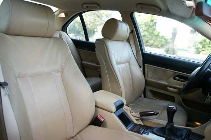 BMW Serie 5 E39 520i