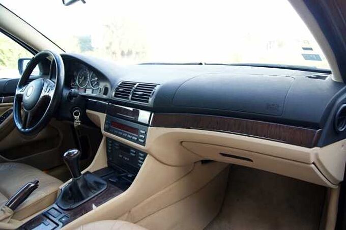 BMW Serie 5 E39 520i