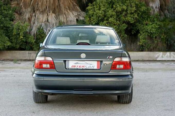 BMW Serie 5 E39 520i