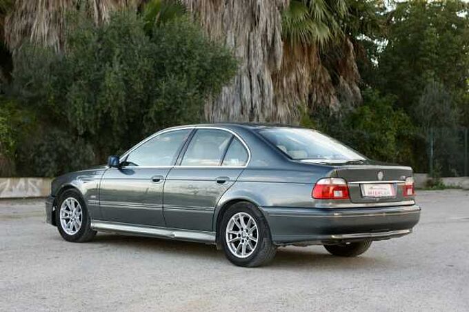 BMW Serie 5 E39 520i