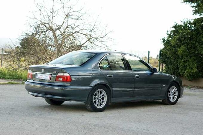 BMW Serie 5 E39 520i