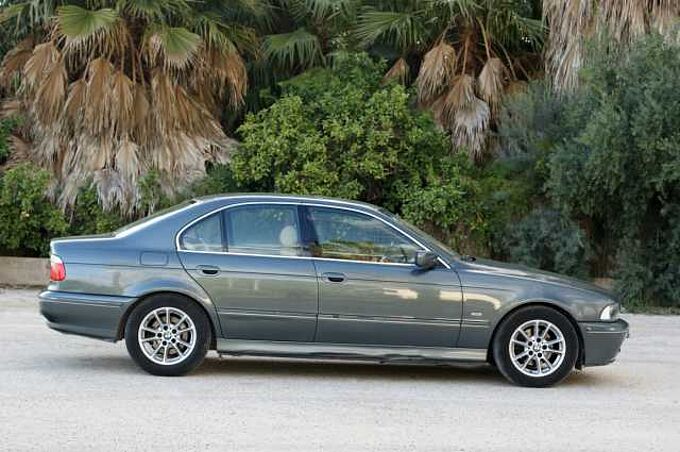 BMW Serie 5 E39 520i