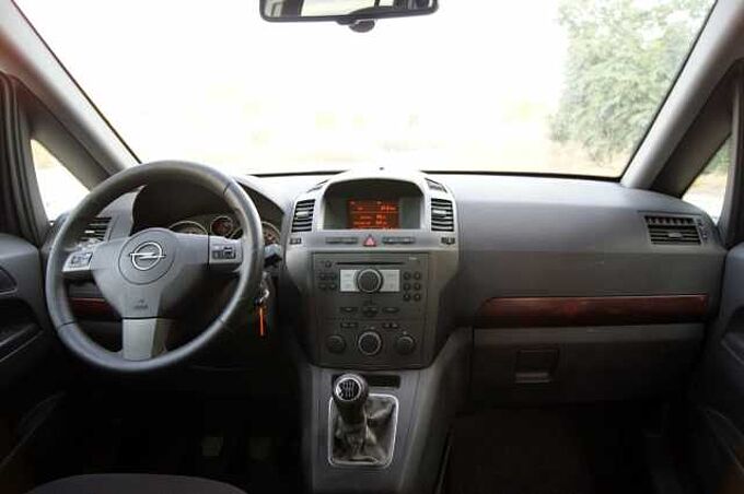 Opel Zafira Diesel 1.9CDTi 16v Enjoy 150 Enjoy