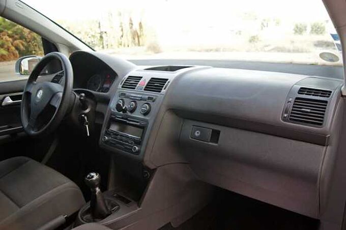 Volkswagen Touran Diesel 1.9TDI Advance 105 Advance