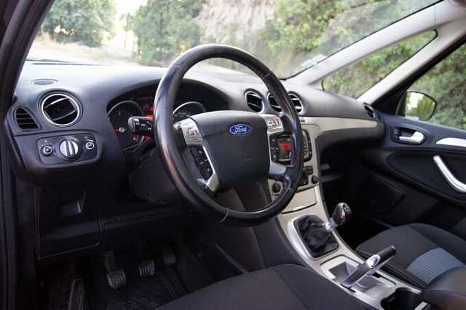 Ford Galaxy Diesel 2.0TDCi Titanium 140 Titanium